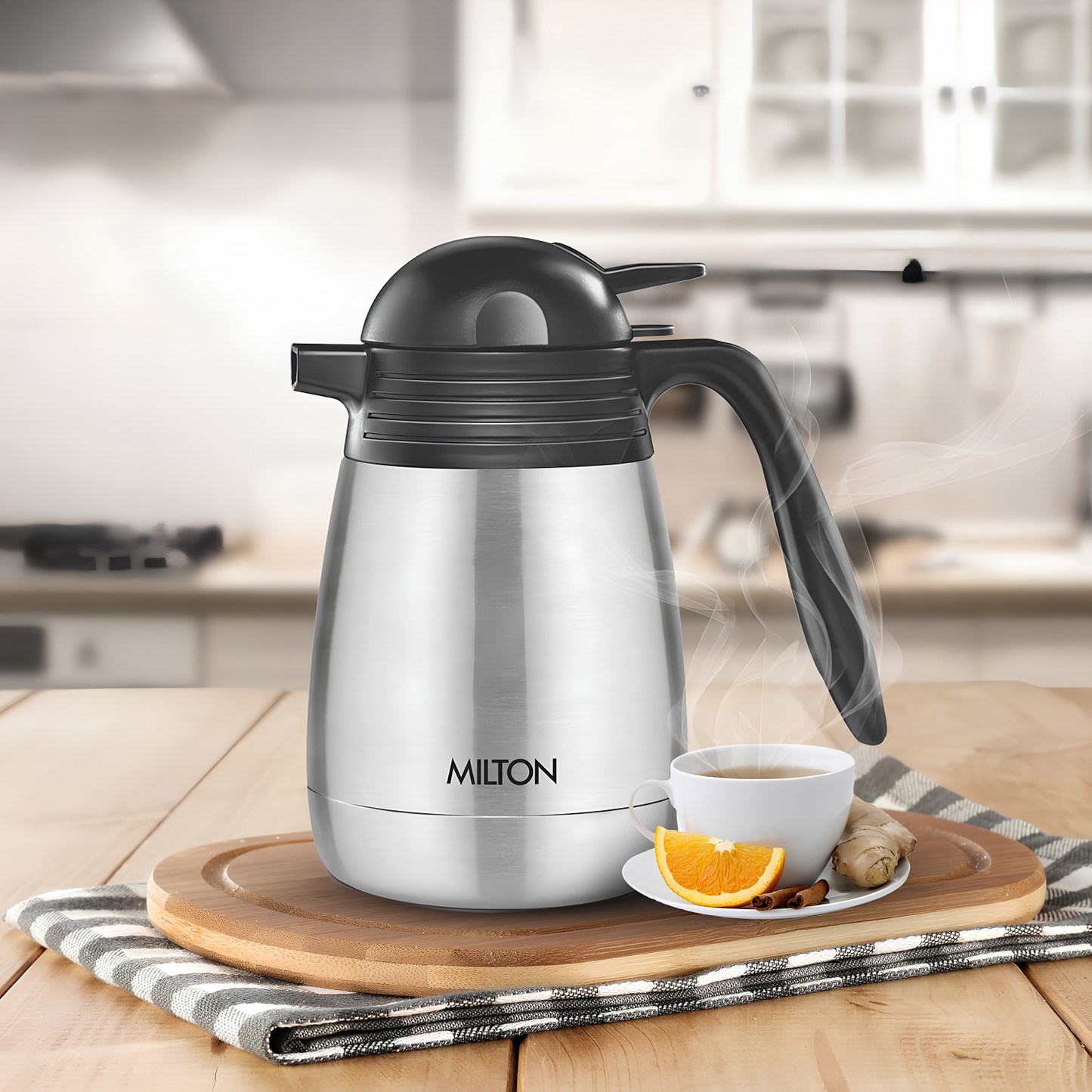 MILTON Stainless Steel Double Walled Vacuum Insulated Carafe 1000 Flask with Handle, 1000 ml, Silver |For Hot & Cold Beverages |Leak Proof | Rust Free | Easy to Carry